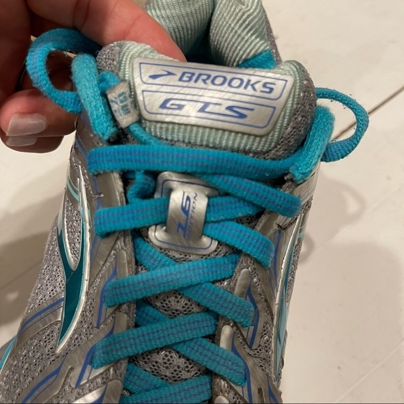 Brooks GTS 16th Edition FlexTra Sole sneaker Sz 7 Silver/Turquoises - Picture 7 of 10
